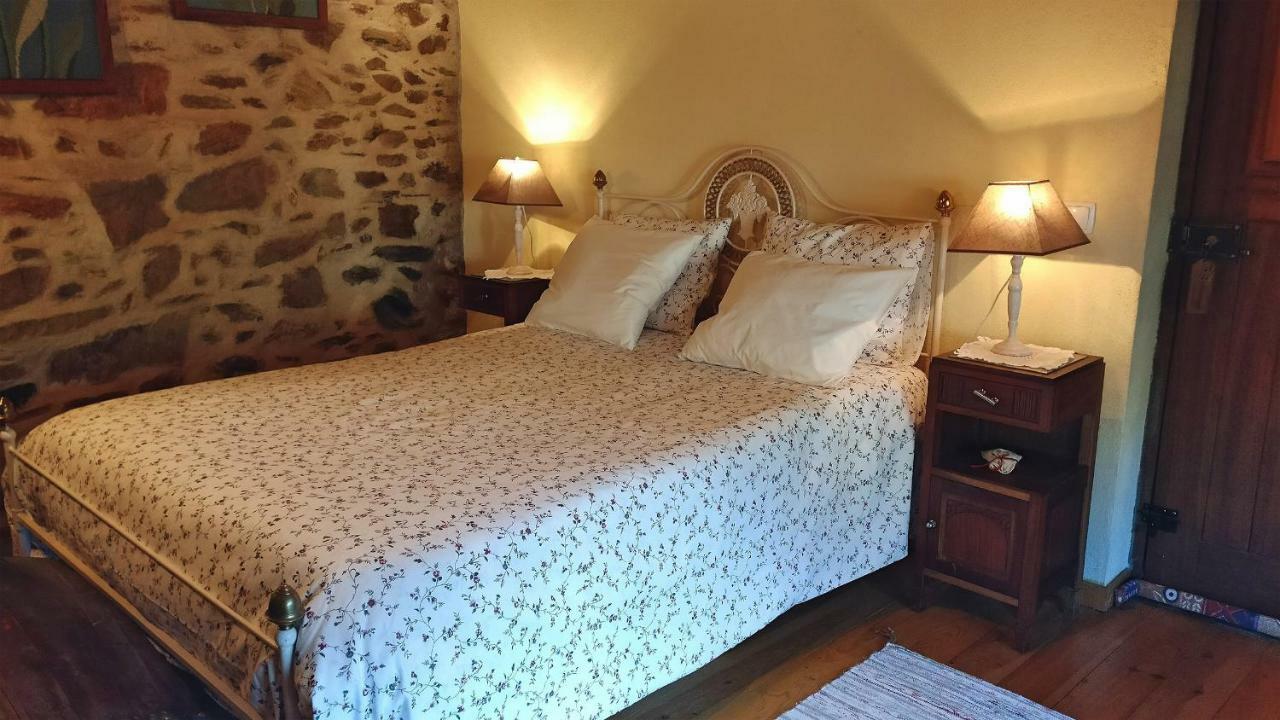A Casa Da Natalia Pensionat Cha de Alvares Eksteriør billede